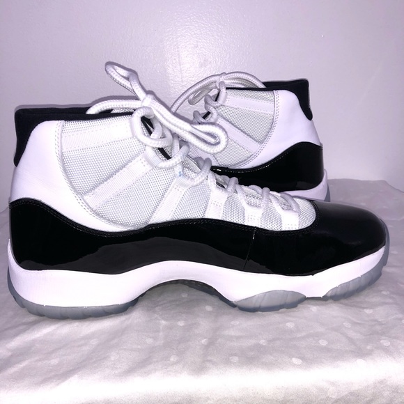 Air Jordan ✩ 11 Retro Concord 2018 *LIKE NEW* - Picture 7 of 12
